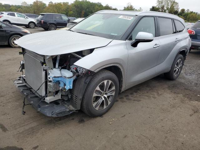 TOYOTA HIGHLANDER 2023 with VIN 5TDKDRBH2PS024098 - Photo from auction
