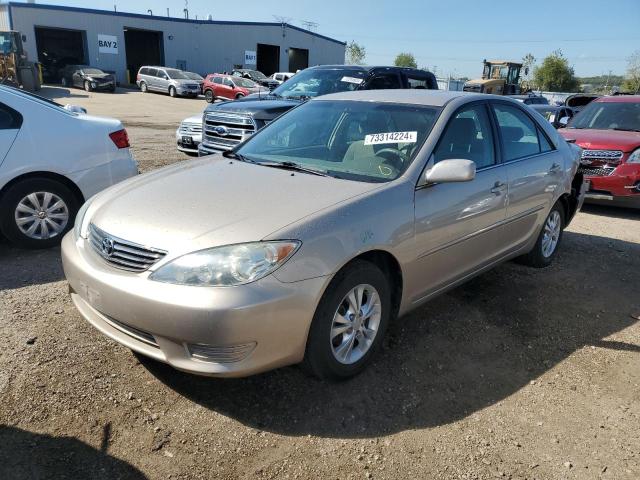 TOYOTA CAMRY LE 2005 with VIN 4T1BF32K85U590600 - Photo from auction