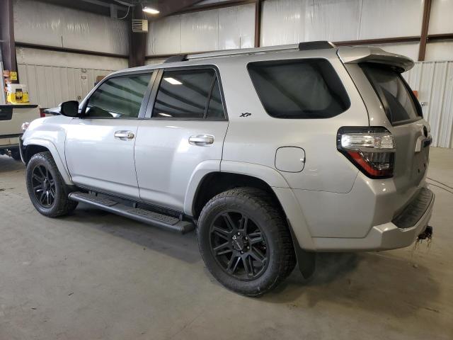 Photo 2 from auction – 2022 TOYOTA 4RUNNER SR with VIN JTEEU5JR2N5265545