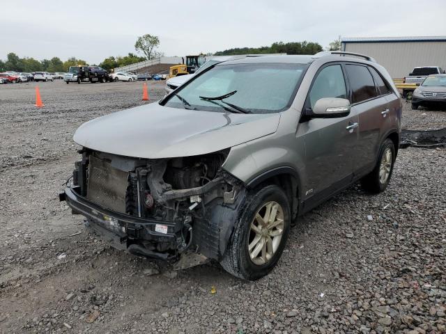 KIA SORENTO LX 2015 with VIN 5XYKTCA64FG652983 - Photo from auction
