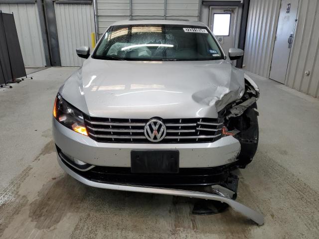 Photo 5 from auction – 2013 VOLKSWAGEN PASSAT SEL with VIN 1VWCH7A34DC073431