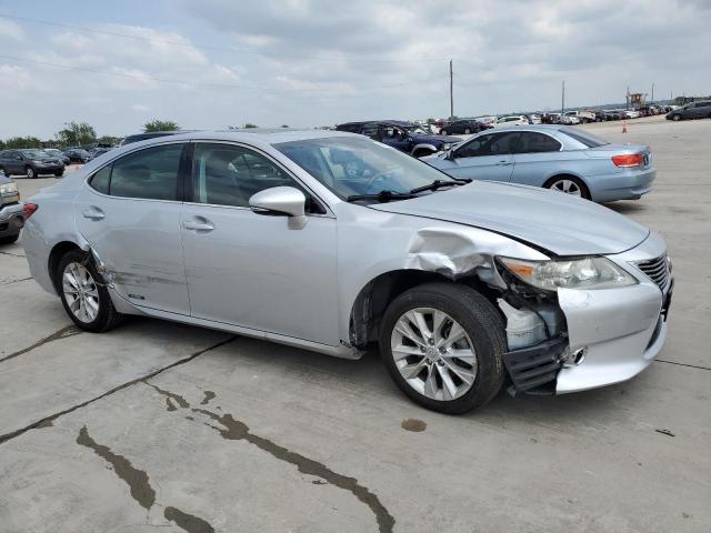 Photo 4 from auction – 2013 LEXUS ES 300H with VIN JTHBW1GG4D2018090