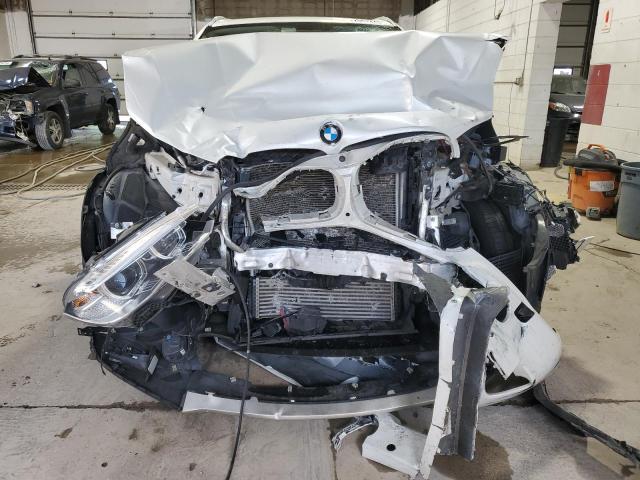 Photo 5 from auction – 2016 BMW X5 XDRIVE3 with VIN 5UXKR0C5XG0P31811