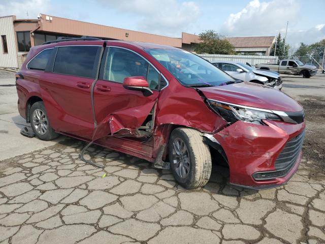 Photo 4 from auction – 2021 TOYOTA SIENNA LE with VIN 5TDKRKEC0MS057962
