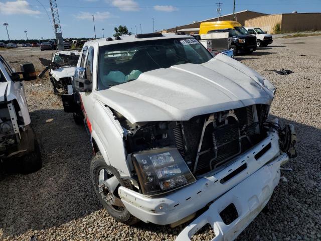 CHEVROLET SILVERADO 2004 with VIN 1GCJC33154F104505 - Photo from auction