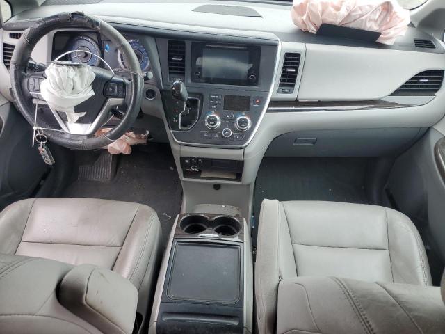 Photo 8 from auction – 2015 TOYOTA SIENNA XLE with VIN 5TDYK3DC9FS688136