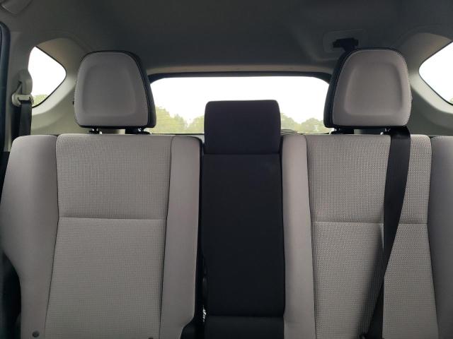 Photo 10 from auction – 2017 TOYOTA RAV4 XLE with VIN JTMRFREV3HJ130018