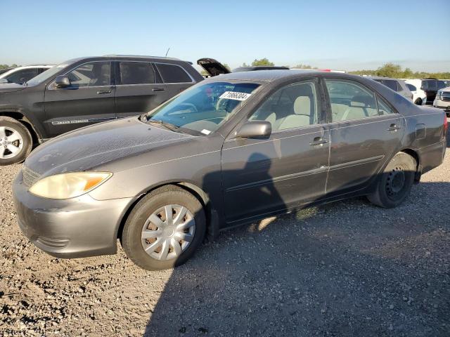 TOYOTA CAMRY LE 2004 with VIN 4T1BE30K74U847198 - Photo from auction