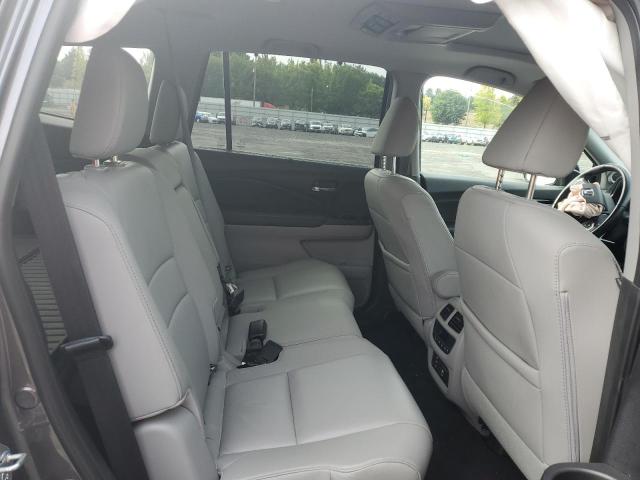 Photo 10 from auction – 2017 HONDA PILOT TOUR with VIN 5FNYF6H90HB087323
