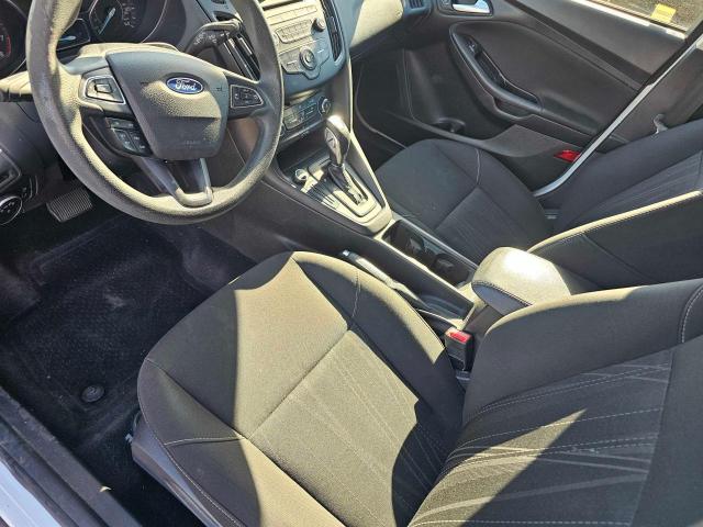 Photo 9 from auction – 2016 FORD FOCUS SE with VIN 1FADP3K28GL348527
