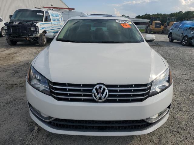 Photo 5 from auction – 2014 VOLKSWAGEN PASSAT SEL with VIN 1VWCN7A30EC063179