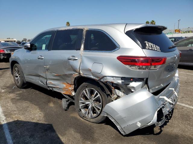 Photo 2 from auction – 2018 TOYOTA HIGHLANDER with VIN 5TDZZRFH5JS265333