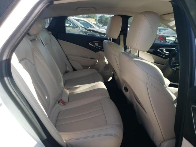 Photo 10 from auction – 2017 CHRYSLER 200 LIMITE with VIN 1C3CCCAB3HN507001