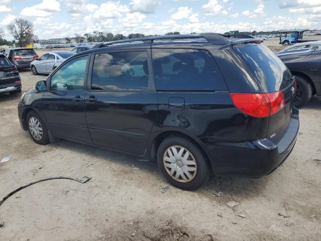 Photo 2 from auction – 2010 TOYOTA SIENNA CE with VIN 5TDKK4CC8AS343511