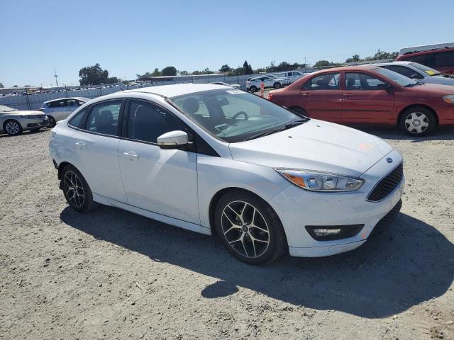 Photo 4 from auction – 2015 FORD FOCUS SE with VIN 1FADP3F2XFL380212