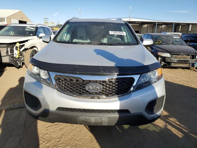 Photo 5 from auction – 2013 KIA SORENTO LX with VIN 5XYKTDA20DG322970