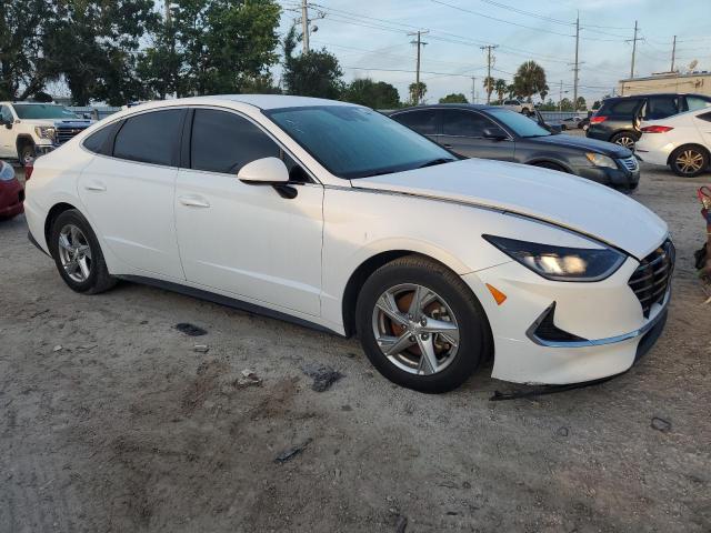 Photo 4 from auction – 2020 HYUNDAI SONATA SE with VIN 5NPEG4JA3LH045912