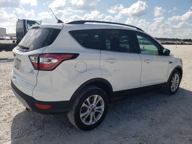 Photo 3 from auction – 2018 FORD ESCAPE SE with VIN 1FMCU0GD3JUD52151