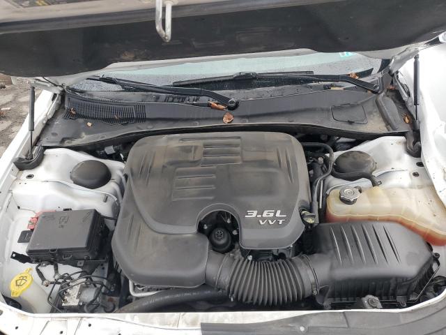 Photo 11 from auction – 2018 CHRYSLER 300 LIMITE with VIN 2C3CCAEGXJH211207