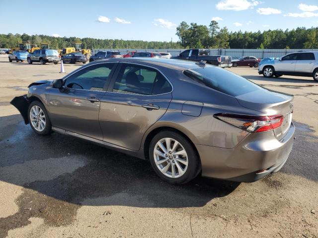 Photo 2 from auction – 2022 TOYOTA CAMRY LE with VIN 4T1C11AK2NU680933