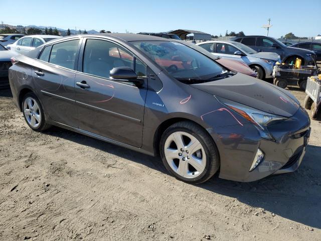 Photo 4 from auction – 2018 TOYOTA PRIUS with VIN JTDKARFU3J3548191
