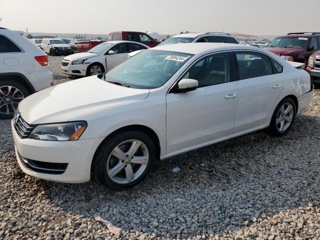 VOLKSWAGEN PASSAT SE 2014 with VIN 1VWBS7A34EC048060 - Photo from auction