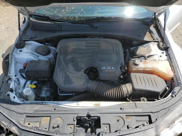 Photo 11 from auction – 2020 CHRYSLER 300 LIMITE with VIN 2C3CCAKG5LH142076