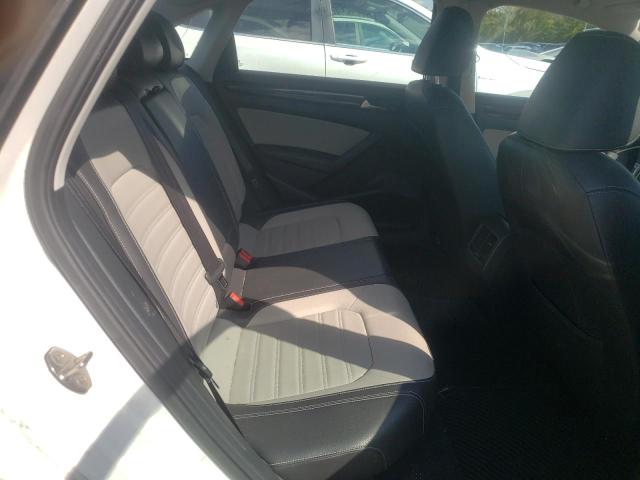 Photo 10 from auction – 2015 VOLKSWAGEN PASSAT SE with VIN 1VWBT7A38FC049758