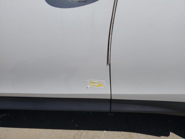 Photo 12 from auction – 2015 TOYOTA RAV4 LE with VIN JTMZFREV2FD077405