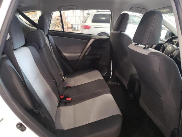 Photo 11 from auction – 2015 TOYOTA RAV4 LE with VIN JTMBFREV2FD152136
