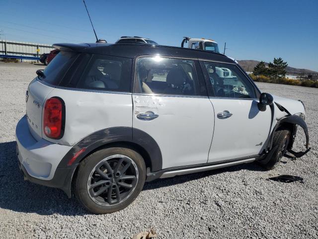 Photo 3 from auction – 2015 MINI COOPER S C with VIN WMWZC5C58FWP48310