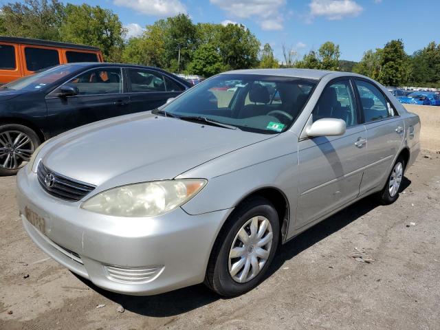 TOYOTA CAMRY LE 2005 with VIN 4T1BE32K65U062444 - Photo from auction