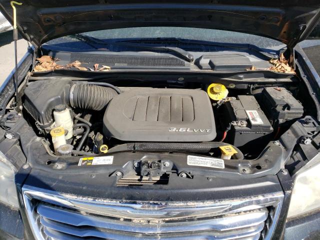 Photo 12 from auction – 2014 CHRYSLER TOWN & COU with VIN 2C4RC1BG9ER438074