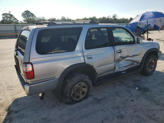 Photo 3 from auction – 2001 TOYOTA 4RUNNER SR with VIN JT3GN86R310197868