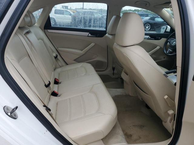 Photo 10 from auction – 2012 VOLKSWAGEN PASSAT SE with VIN 1VWBP7A34CC105985