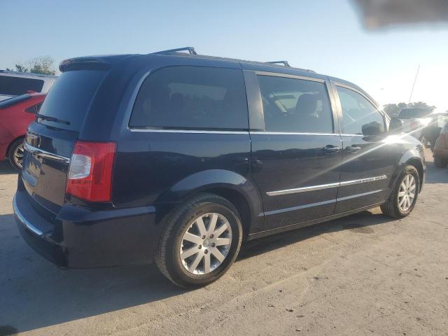 Photo 3 from auction – 2014 CHRYSLER TOWN & COU with VIN 2C4RC1BG2ER435341