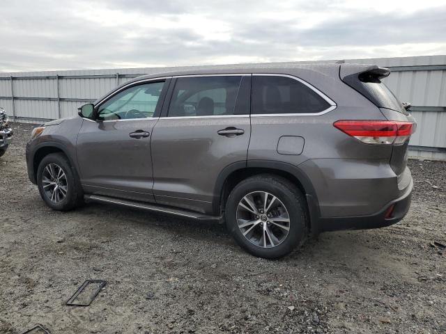 Photo 2 from auction – 2017 TOYOTA HIGHLANDER with VIN 5TDBZRFHXHS376889