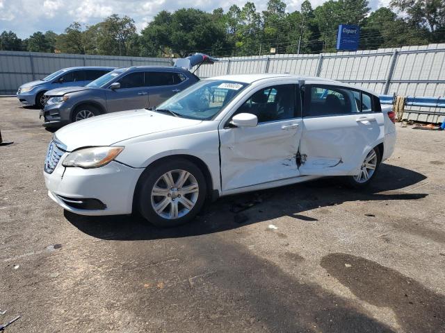 CHRYSLER 200 LX 2013 with VIN 1C3CCBAB9DN685760 - Photo from auction