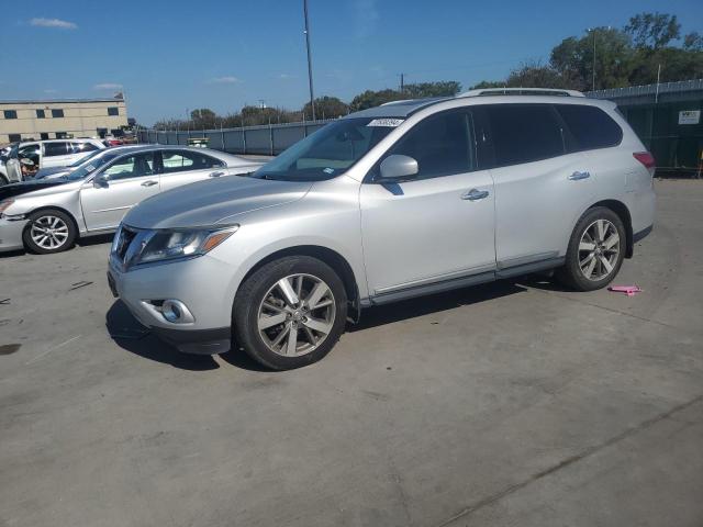 NISSAN PATHFINDER 2013 with VIN 5N1AR2MN9DC622592 - Photo from auction