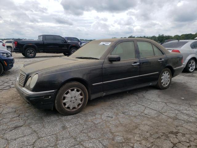 MERCEDES-BENZ E 320 2000 with VIN WDBJF65H8XA946872 - Photo from auction