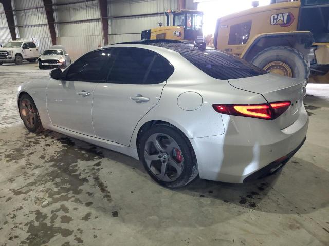 Photo 2 from auction – 2017 ALFA ROMEO GIULIA with VIN ZARFAEBN8H7551671