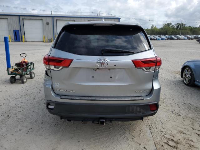Photo 6 from auction – 2017 TOYOTA HIGHLANDER with VIN 5TDJZRFH1HS432052