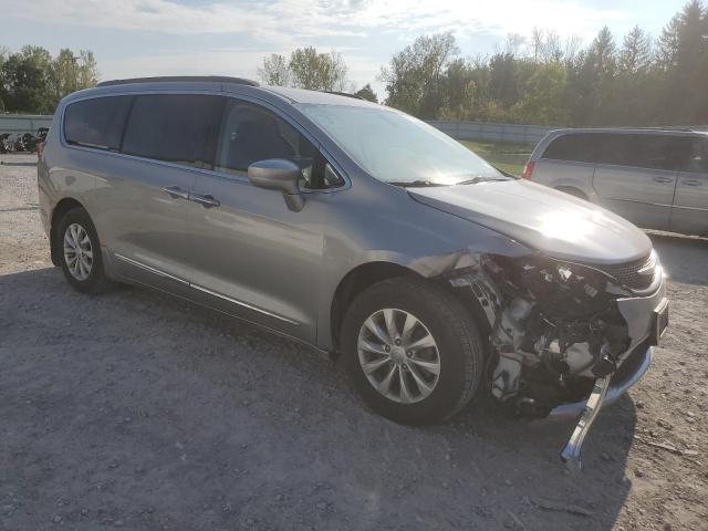 Photo 4 from auction – 2017 CHRYSLER PACIFICA T with VIN 2C4RC1BG7HR720329