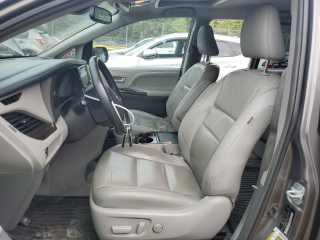 Photo 7 from auction – 2018 TOYOTA SIENNA XLE with VIN 5TDYZ3DC0JS935094