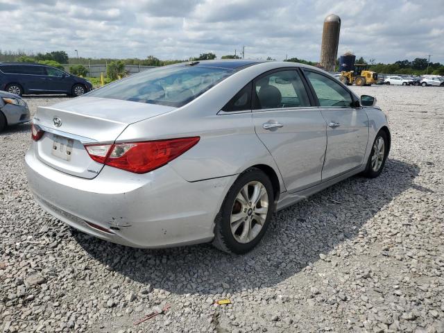 Photo 3 from auction – 2012 HYUNDAI SONATA SE with VIN 5NPEC4AC7CH356837