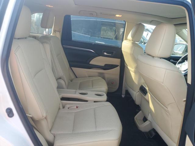 Photo 11 from auction – 2016 TOYOTA HIGHLANDER with VIN 5TDYKRFH9GS181542