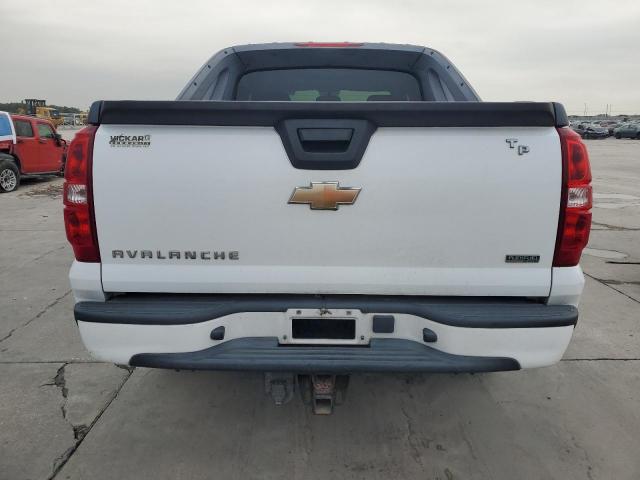Photo 6 from auction – 2011 CHEVROLET AVALANCHE with VIN 3GNTKEE37BG399485