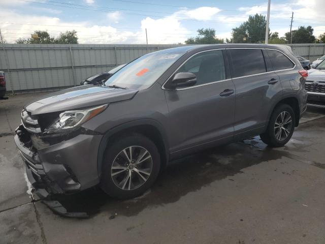 TOYOTA HIGHLANDER 2018 with VIN 5TDBZRFHXJS880445 - Photo from auction