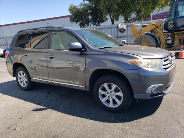 Photo 4 from auction – 2011 TOYOTA HIGHLANDER with VIN 5TDZK3EH5BS037594