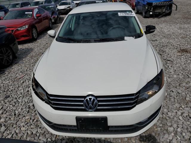 Foto 5 de la subasta – 2015 VOLKSWAGEN PASSAT S con VIN 1VWAS7A32FC111069